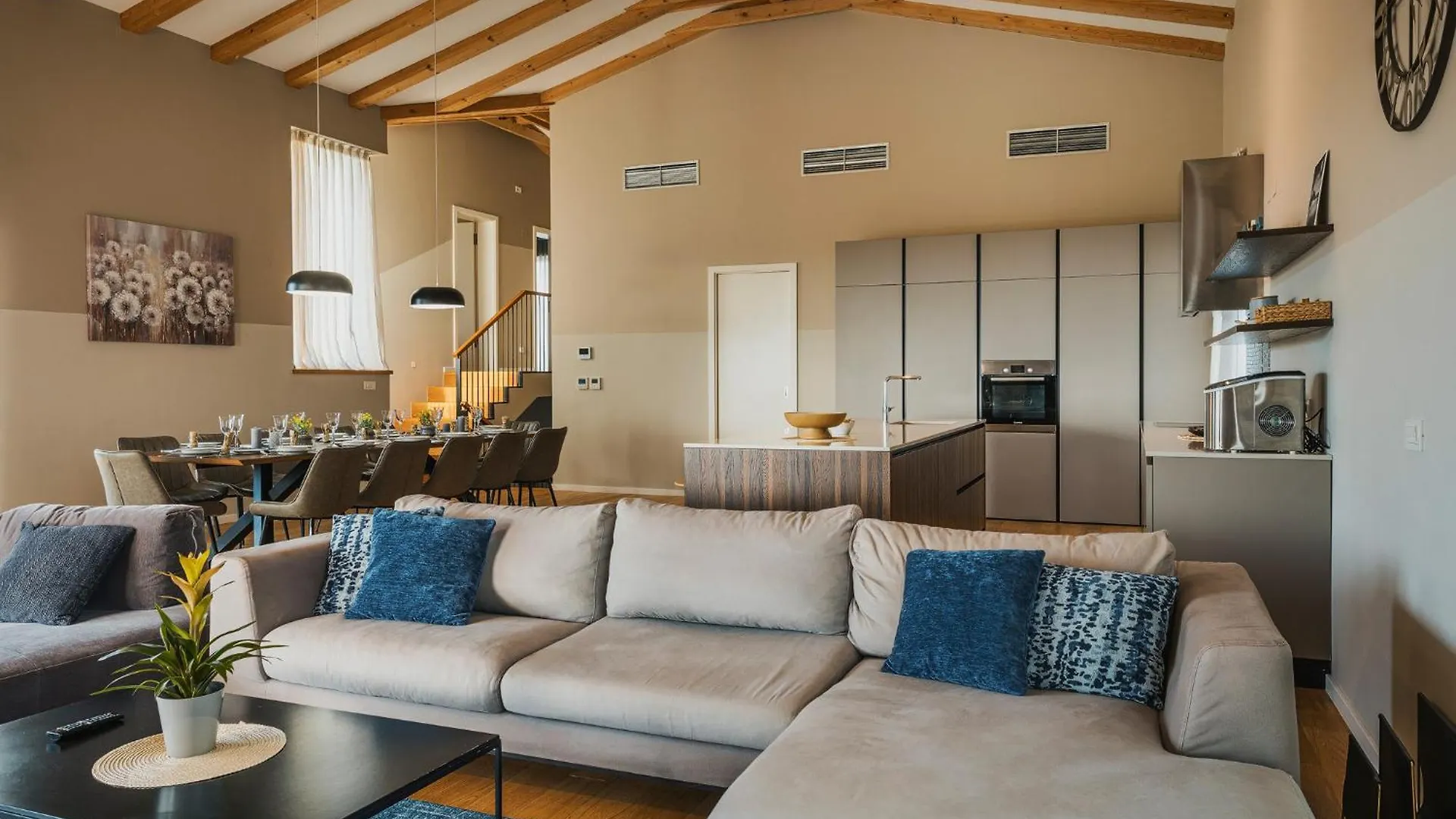 Villa Vigneto Near Novigrad For 15 Persons With Sea View And Whirlpool Brtonigla 0*,  Hırvatistan